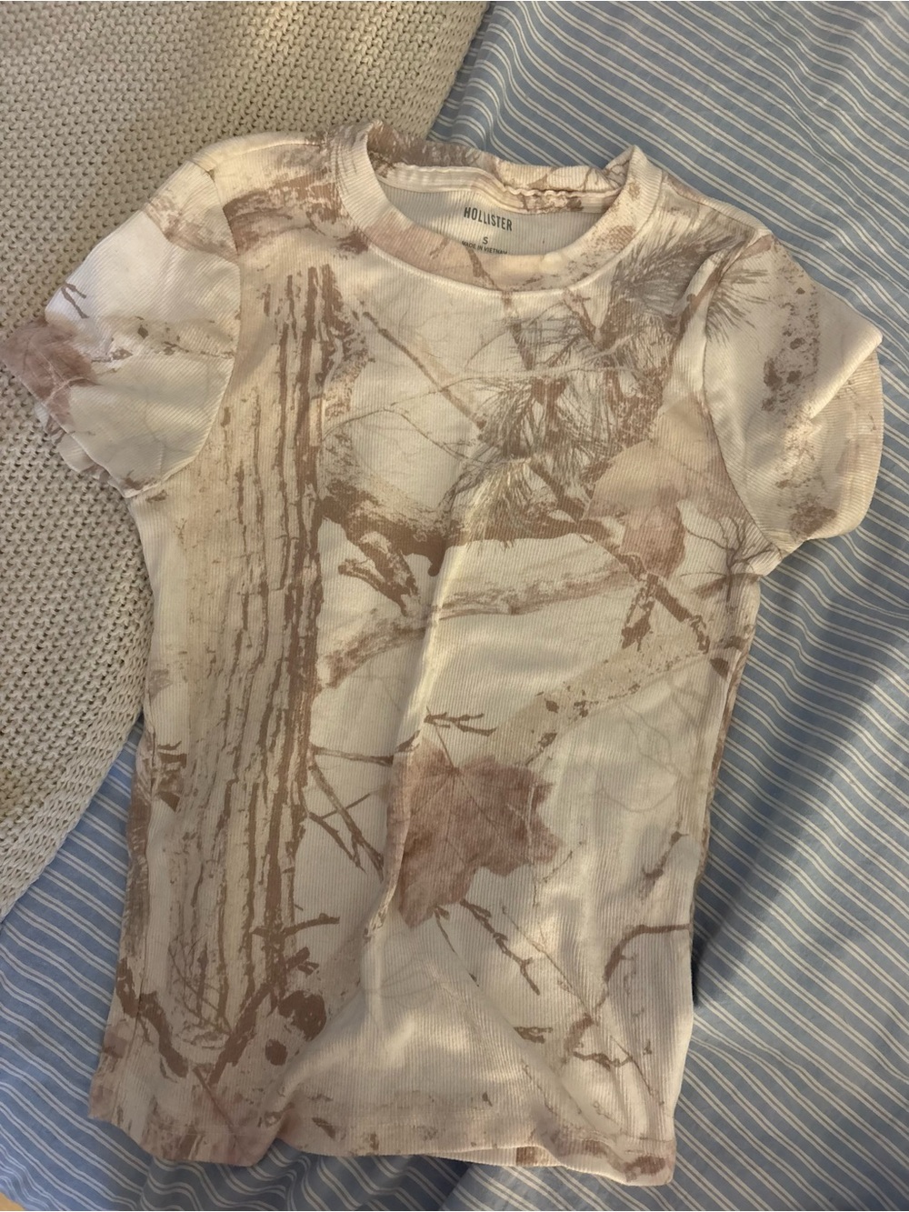 Hollister Cream & Brown Camo Short Sleeve Tee